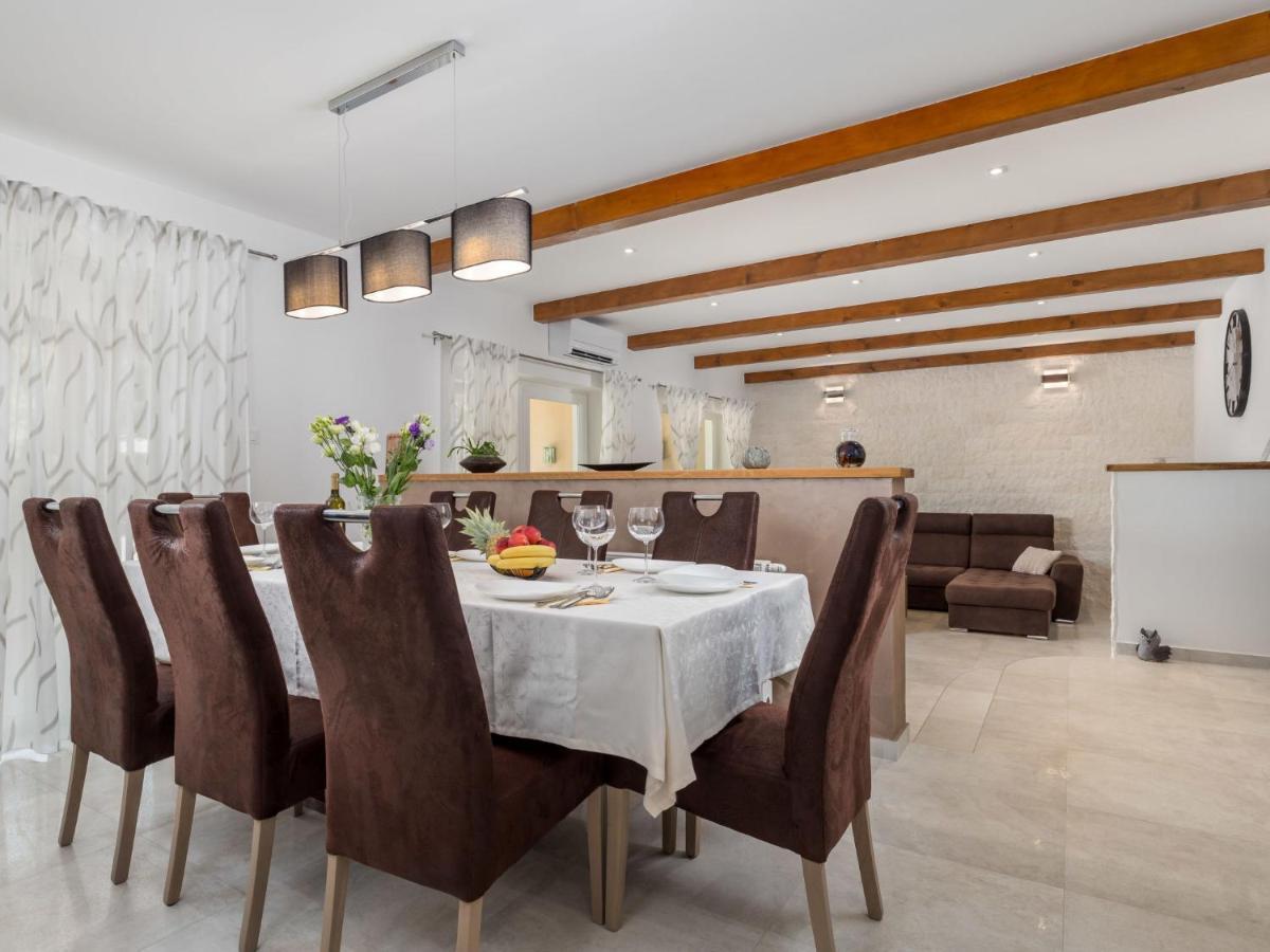 Villa Matea - Mlk150 By Interhome Dobrinj Exteriör bild